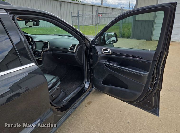 image for item EM7354 2014 Jeep Grand Cherokee SUV