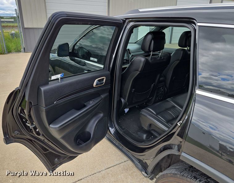 image for item EM7354 2014 Jeep Grand Cherokee SUV