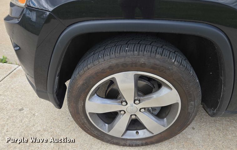 image for item EM7354 2014 Jeep Grand Cherokee SUV