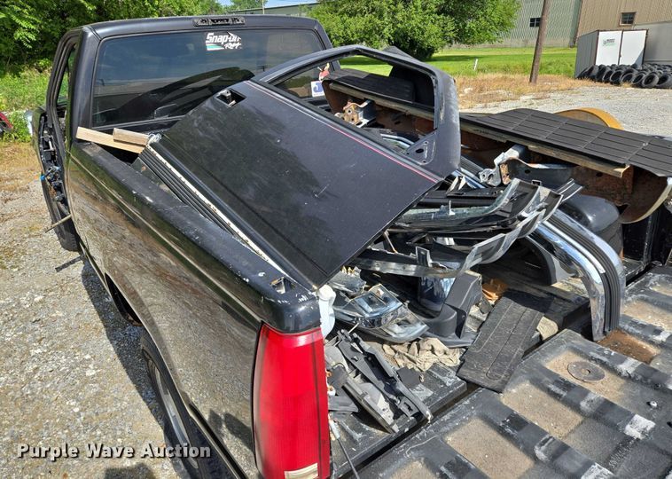 image for item EM7374 1997 Chevrolet C1500 pickup truck