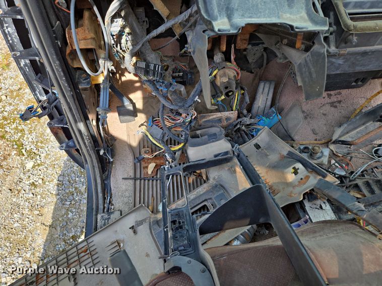 image for item EM7374 1997 Chevrolet C1500 pickup truck