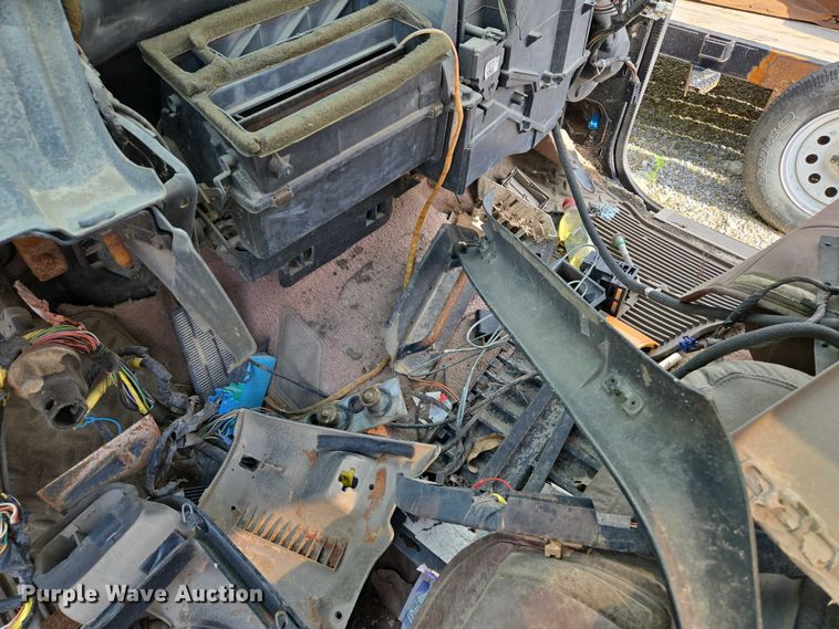 image for item EM7374 1997 Chevrolet C1500 pickup truck