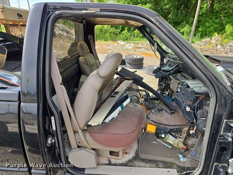 image for item EM7374 1997 Chevrolet C1500 pickup truck