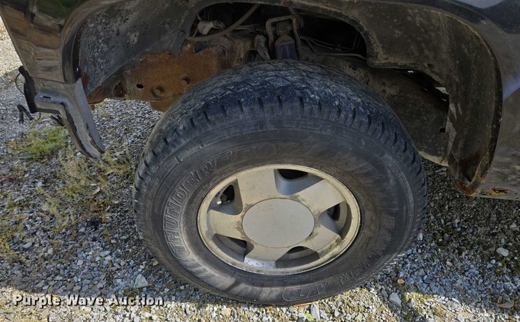 image for item EM7374 1997 Chevrolet C1500 pickup truck