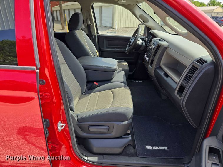 image for item EM7376 2010 Dodge Ram 1500 Quad Cab pickup truck