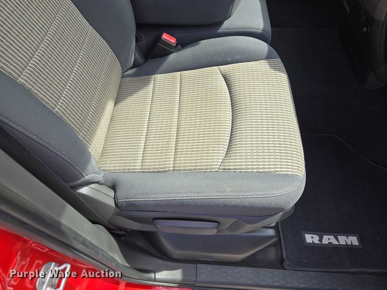 image for item EM7376 2010 Dodge Ram 1500 Quad Cab pickup truck