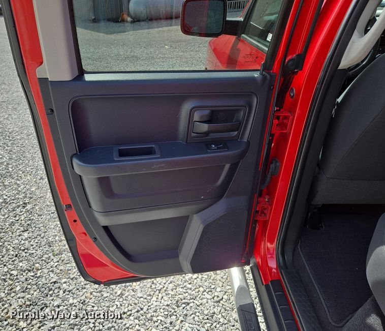 image for item EM7376 2010 Dodge Ram 1500 Quad Cab pickup truck