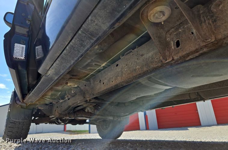 image for item EM7377 2003 Dodge Dakota Quad Cab pickup truck