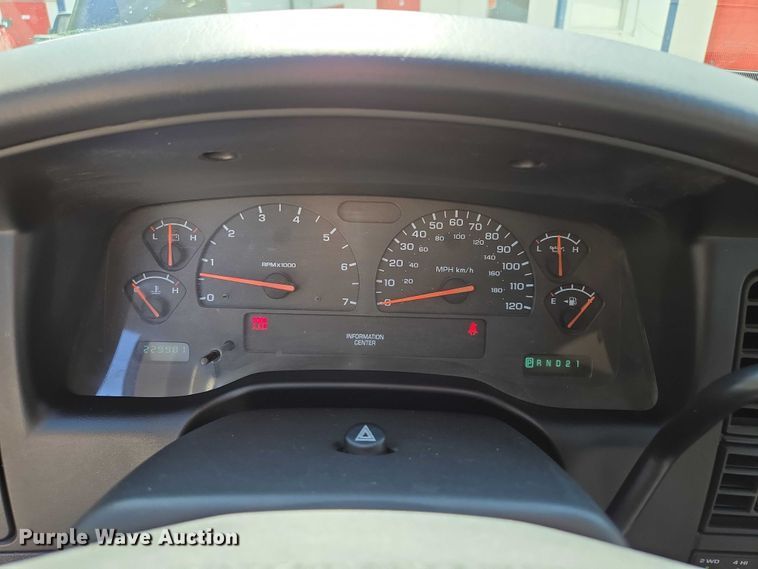 image for item EM7377 2003 Dodge Dakota Quad Cab pickup truck