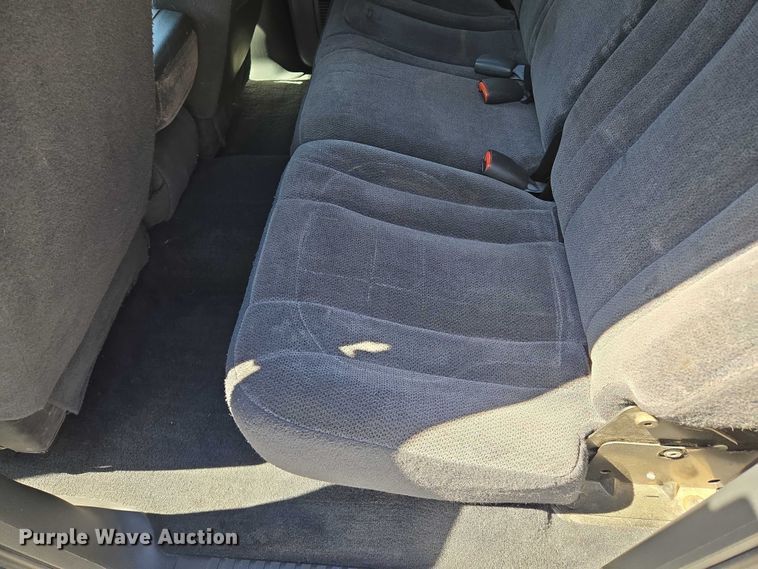 image for item EM7377 2003 Dodge Dakota Quad Cab pickup truck