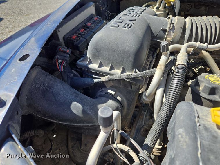 image for item EM7377 2003 Dodge Dakota Quad Cab pickup truck