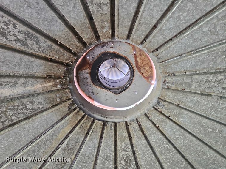 image for item EM7380 Chicken coop