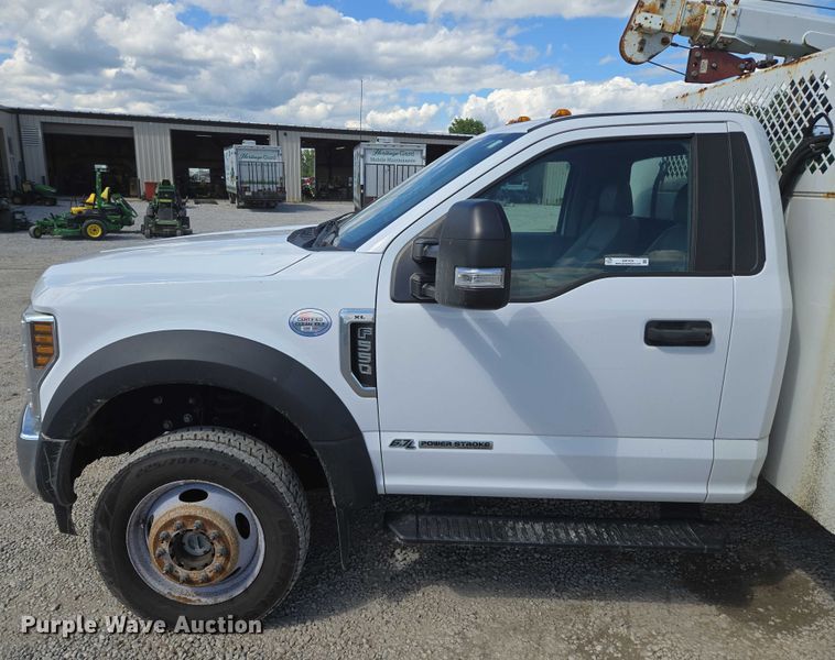 image for item EM7429 2018 Ford F550 Super Duty XL utility / service truck