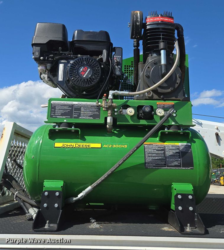 image for item EM7429 2018 Ford F550 Super Duty XL utility / service truck