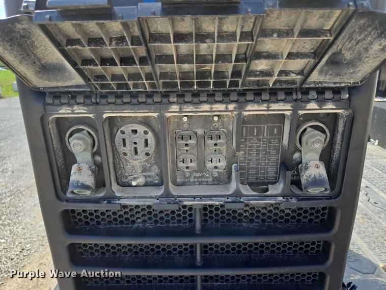 image for item EM7429 2018 Ford F550 Super Duty XL utility / service truck