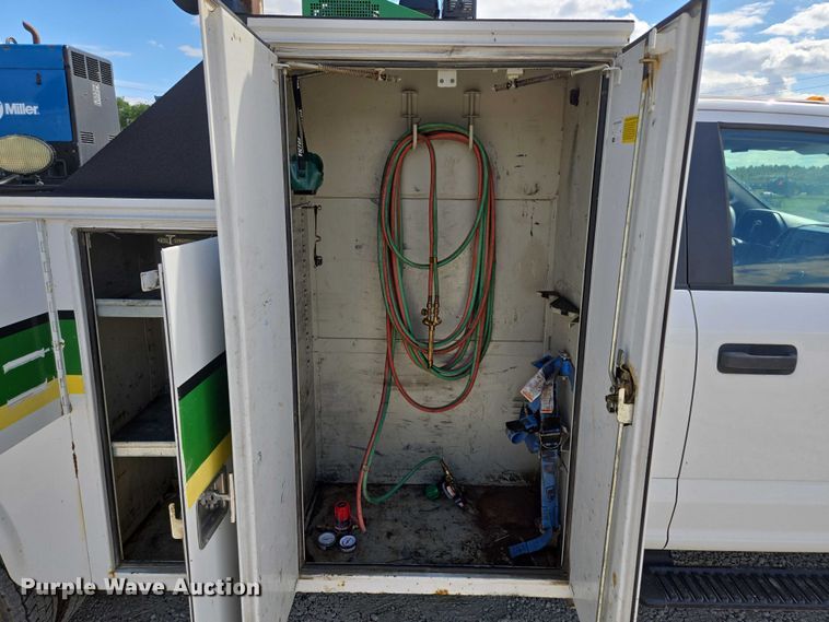 image for item EM7429 2018 Ford F550 Super Duty XL utility / service truck