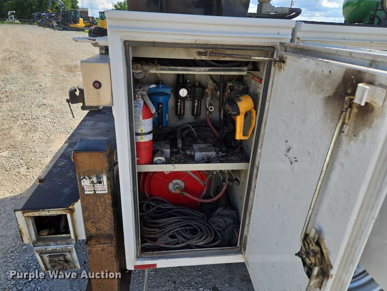 image for item EM7429 2018 Ford F550 Super Duty XL utility / service truck