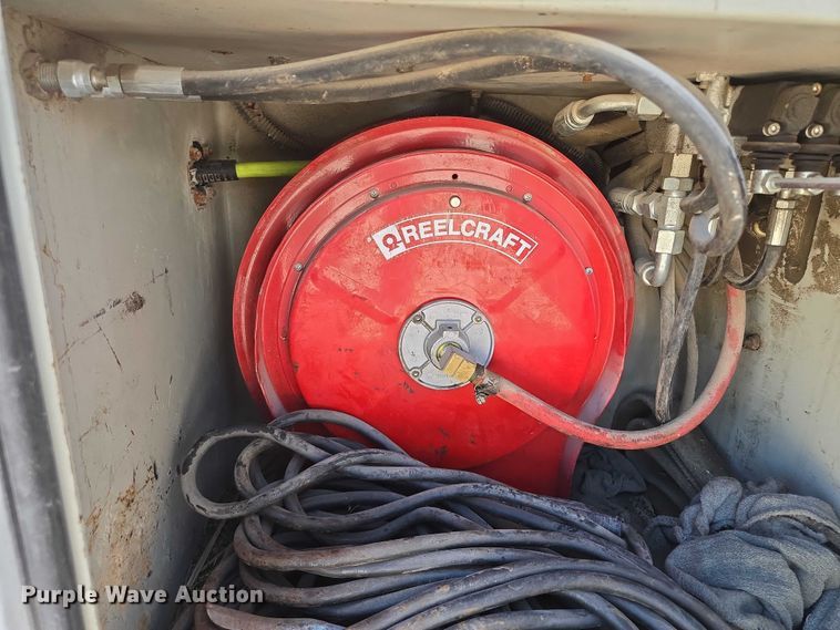 image for item EM7429 2018 Ford F550 Super Duty XL utility / service truck