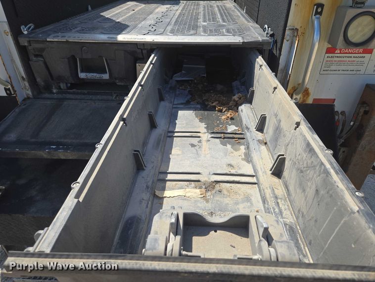 image for item EM7429 2018 Ford F550 Super Duty XL utility / service truck