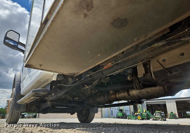 image for item EM7429 2018 Ford F550 Super Duty XL utility / service truck