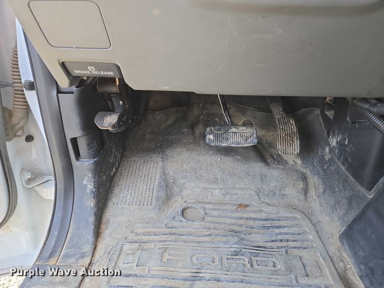 image for item EM7429 2018 Ford F550 Super Duty XL utility / service truck