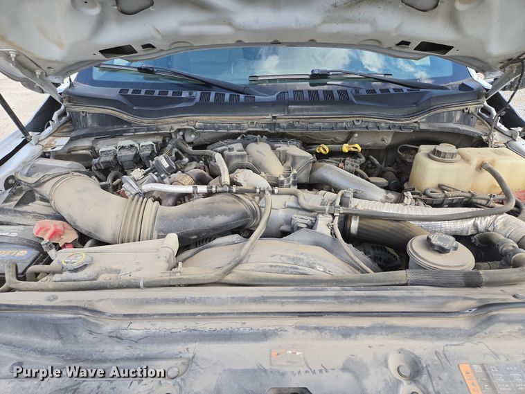 image for item EM7429 2018 Ford F550 Super Duty XL utility / service truck