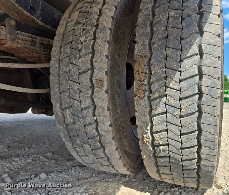 image for item EM7429 2018 Ford F550 Super Duty XL utility / service truck