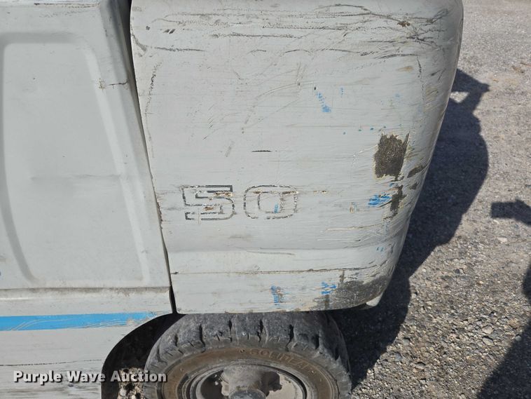 image for item EN3750 2016 UniCarriers PF50 forklift