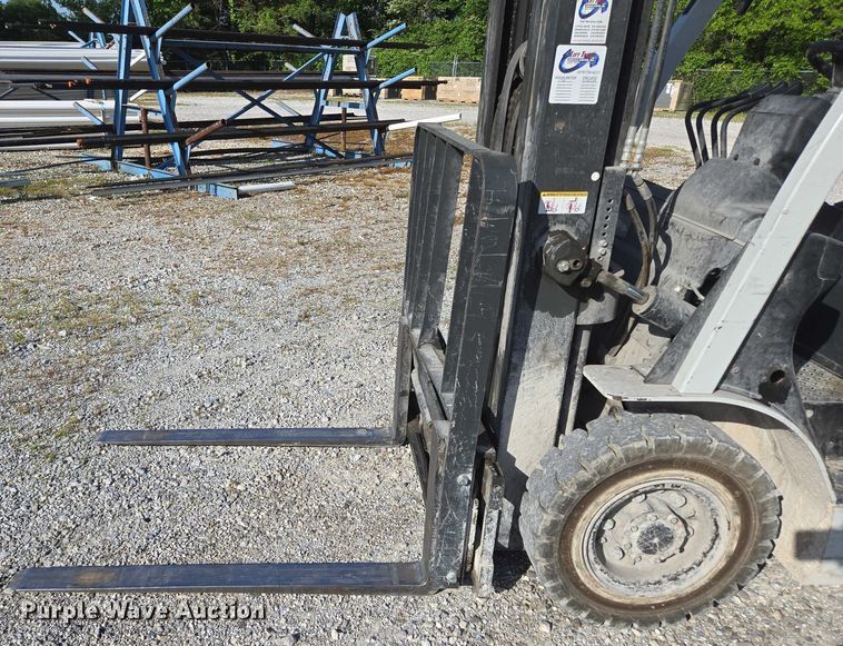 image for item EN3750 2016 UniCarriers PF50 forklift