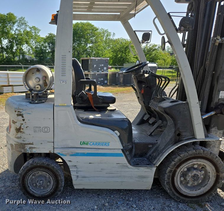 image for item EN3750 2016 UniCarriers PF50 forklift