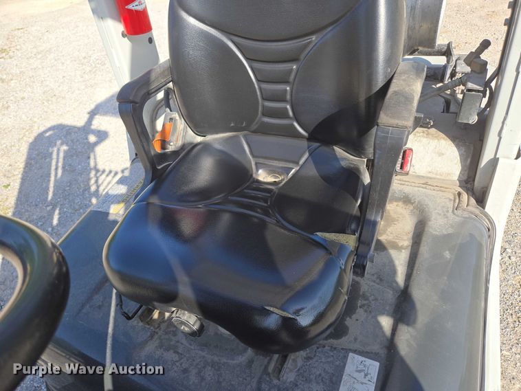 image for item EN3750 2016 UniCarriers PF50 forklift