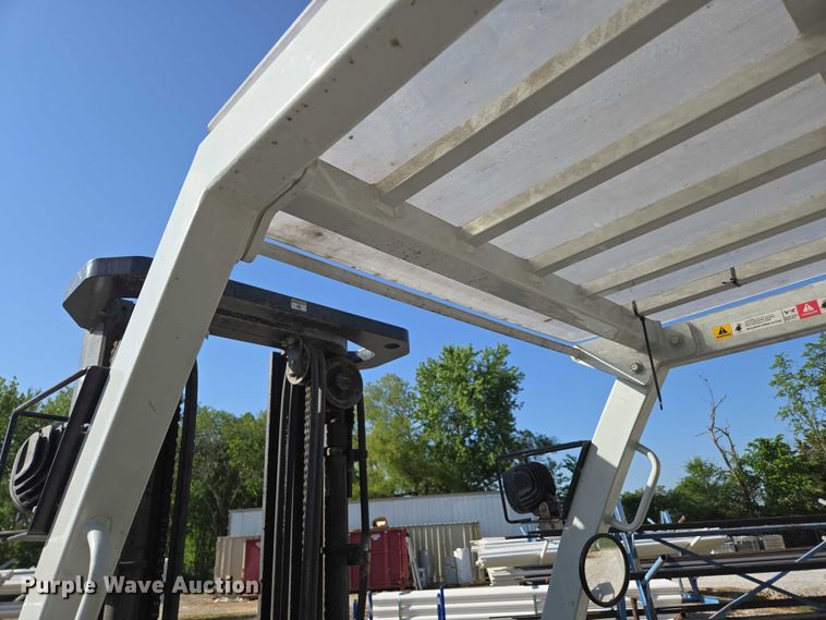 image for item EN3750 2016 UniCarriers PF50 forklift