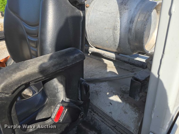 image for item EN3750 2016 UniCarriers PF50 forklift