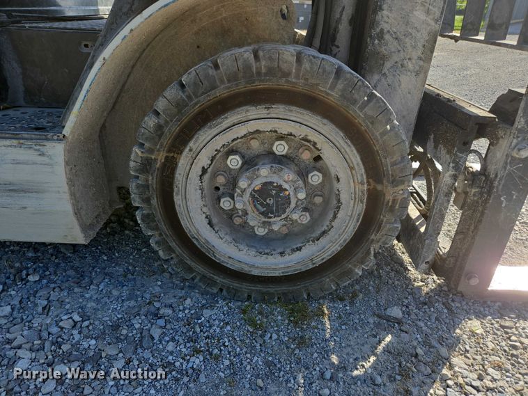 image for item EN3750 2016 UniCarriers PF50 forklift