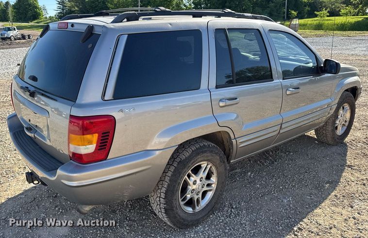 image for item EN4555 2000 Jeep Grand Cherokee Limited SUV