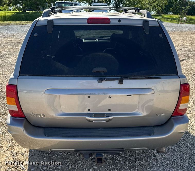 image for item EN4555 2000 Jeep Grand Cherokee Limited SUV