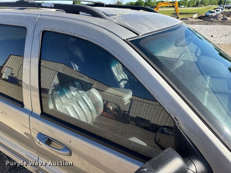 image for item EN4555 2000 Jeep Grand Cherokee Limited SUV