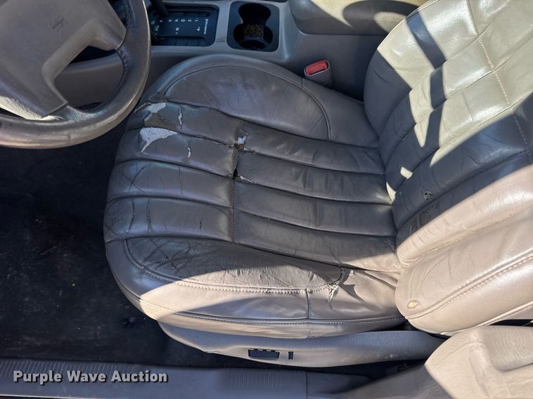 image for item EN4555 2000 Jeep Grand Cherokee Limited SUV