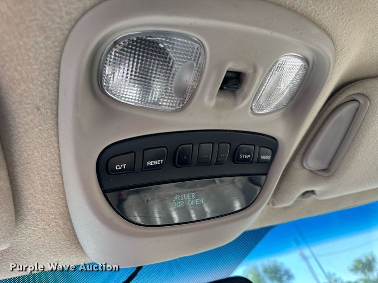 image for item EN4555 2000 Jeep Grand Cherokee Limited SUV