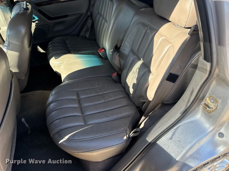 image for item EN4555 2000 Jeep Grand Cherokee Limited SUV