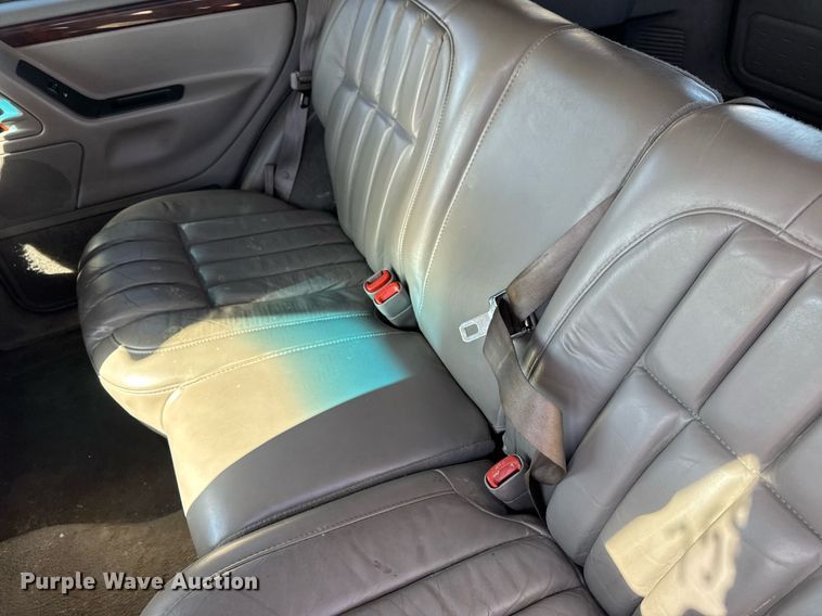 image for item EN4555 2000 Jeep Grand Cherokee Limited SUV