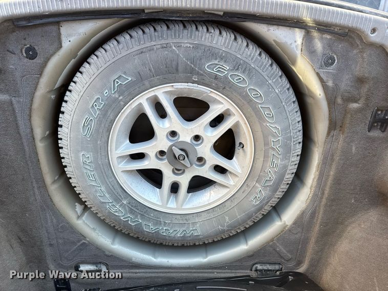 image for item EN4555 2000 Jeep Grand Cherokee Limited SUV