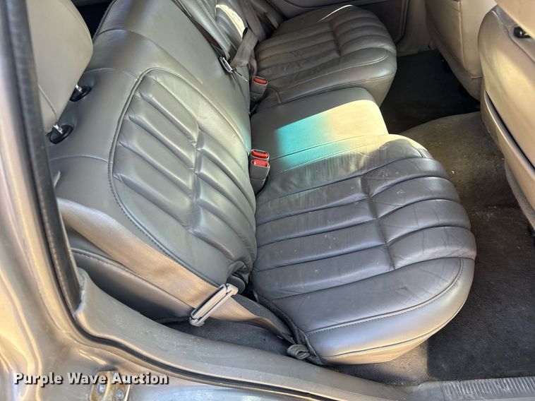 image for item EN4555 2000 Jeep Grand Cherokee Limited SUV