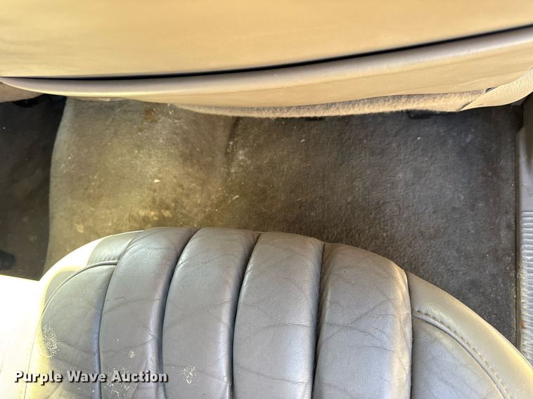 image for item EN4555 2000 Jeep Grand Cherokee Limited SUV