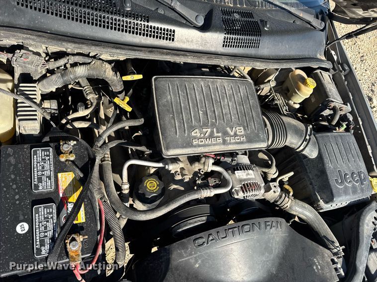 image for item EN4555 2000 Jeep Grand Cherokee Limited SUV