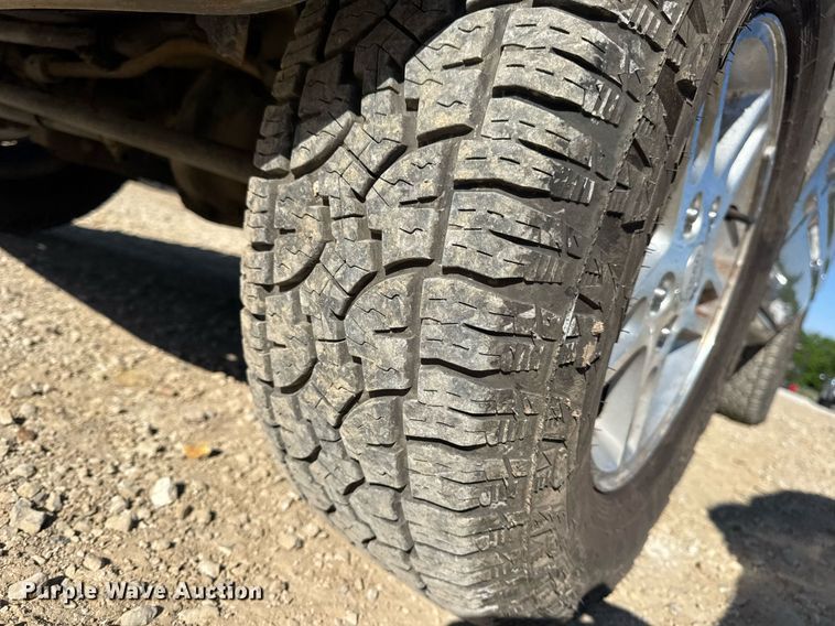 image for item EN4555 2000 Jeep Grand Cherokee Limited SUV