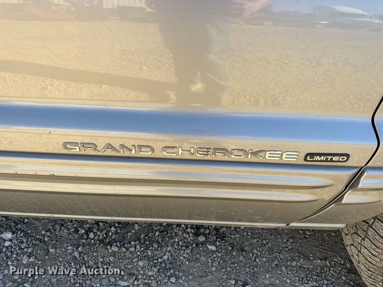 image for item EN4555 2000 Jeep Grand Cherokee Limited SUV