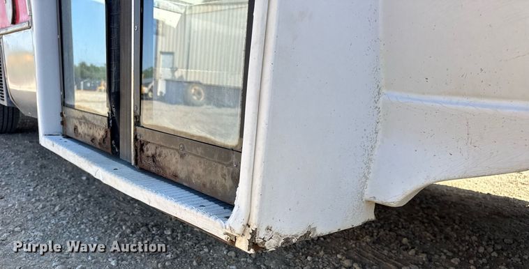 image for item EN4556 1997 Ford E450 Super Duty shuttle bus