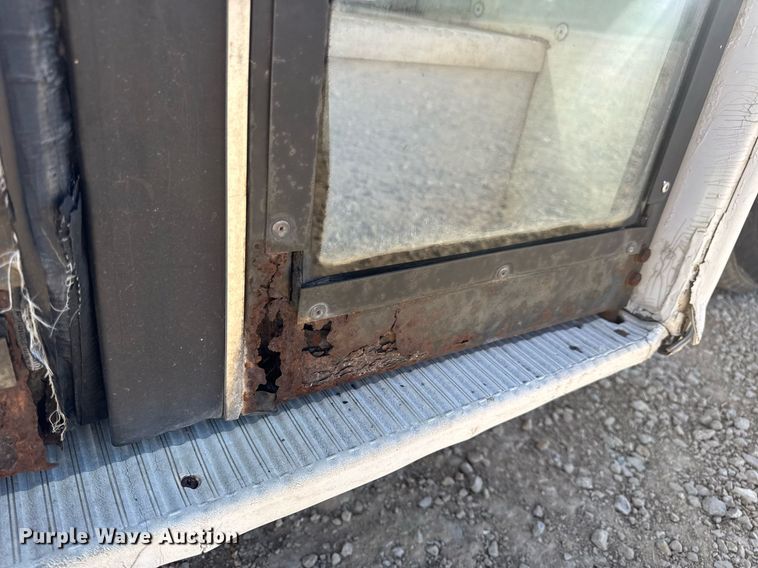 image for item EN4556 1997 Ford E450 Super Duty shuttle bus