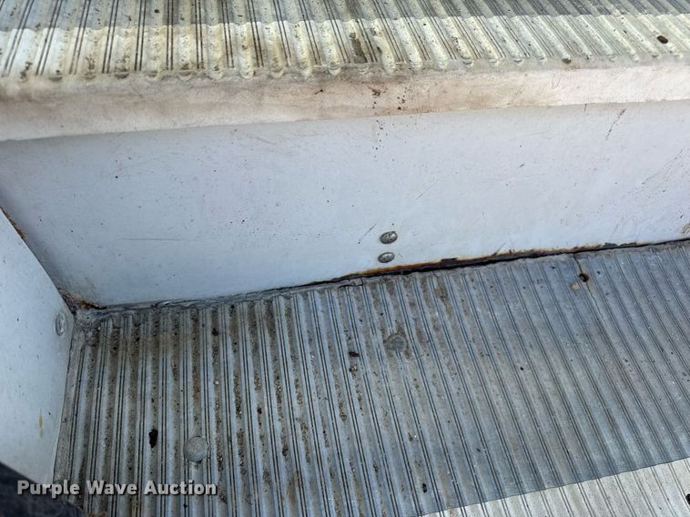 image for item EN4556 1997 Ford E450 Super Duty shuttle bus